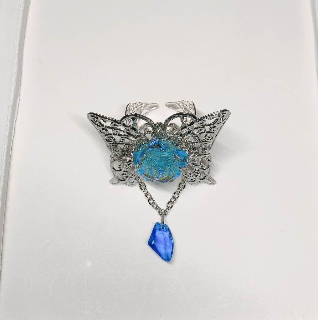 🦋オベロンモチーフリング🦋