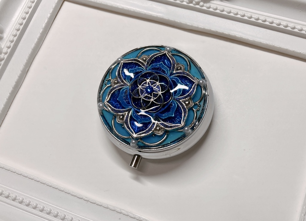 放浪者イメージ小物入れ 金・銀