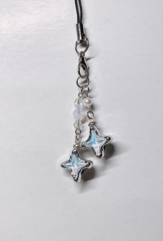 【再販予定】💎原石ストラップ💎