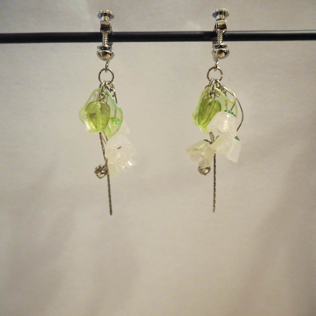 鈴蘭イヤリング