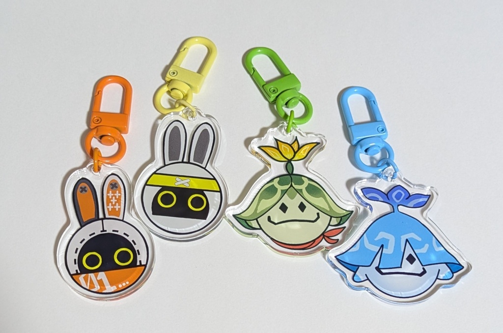 ドア型ナスカン付きアクリルキーホルダー