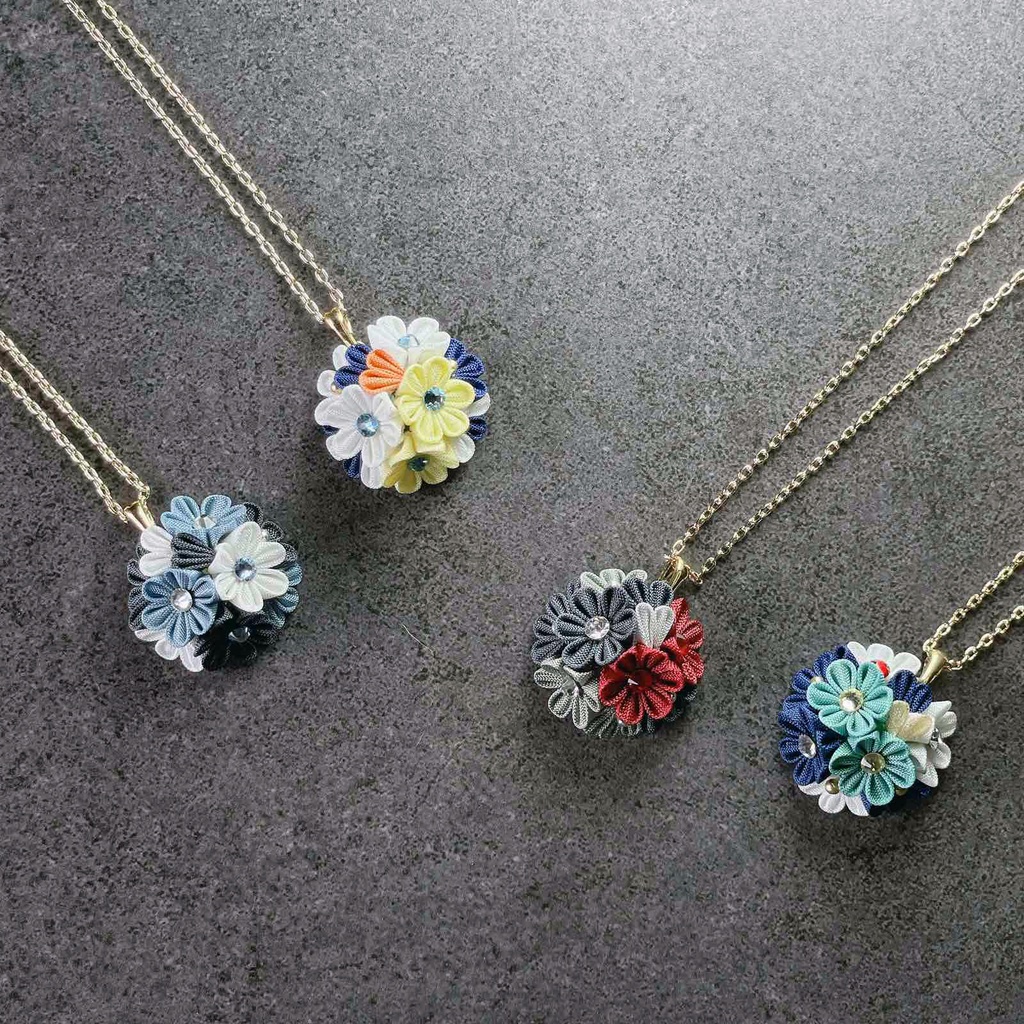 刀剣乱舞イメージ つまみ細工のネックレス「花守り」