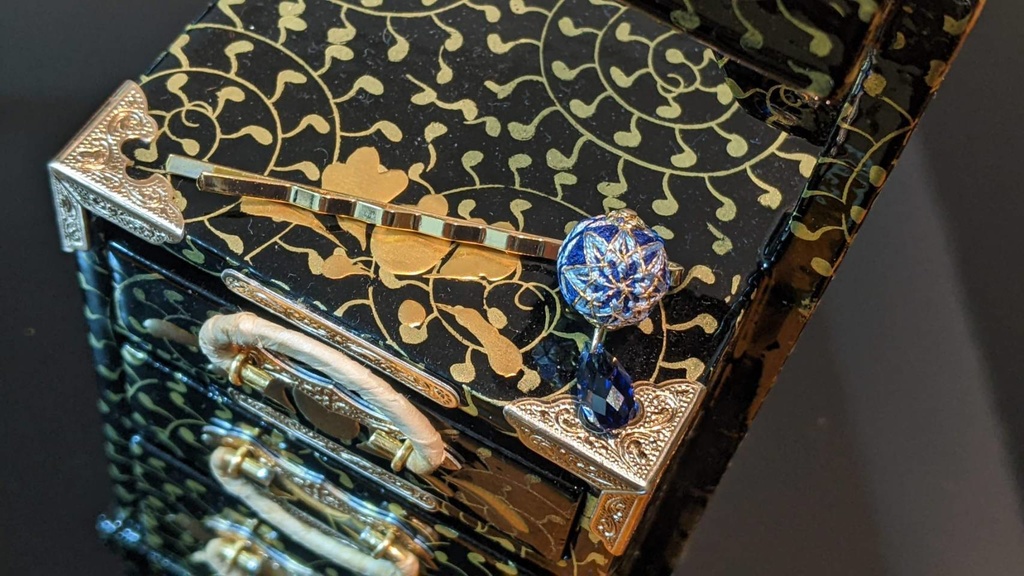 手毬飾り付きヘアピン(石付き)