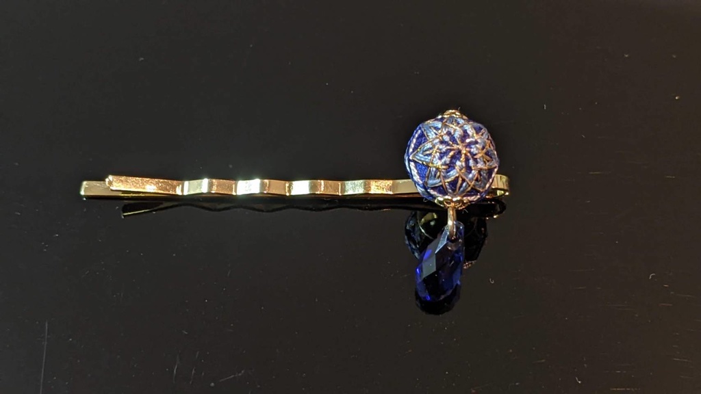 手毬飾り付きヘアピン(石付き)