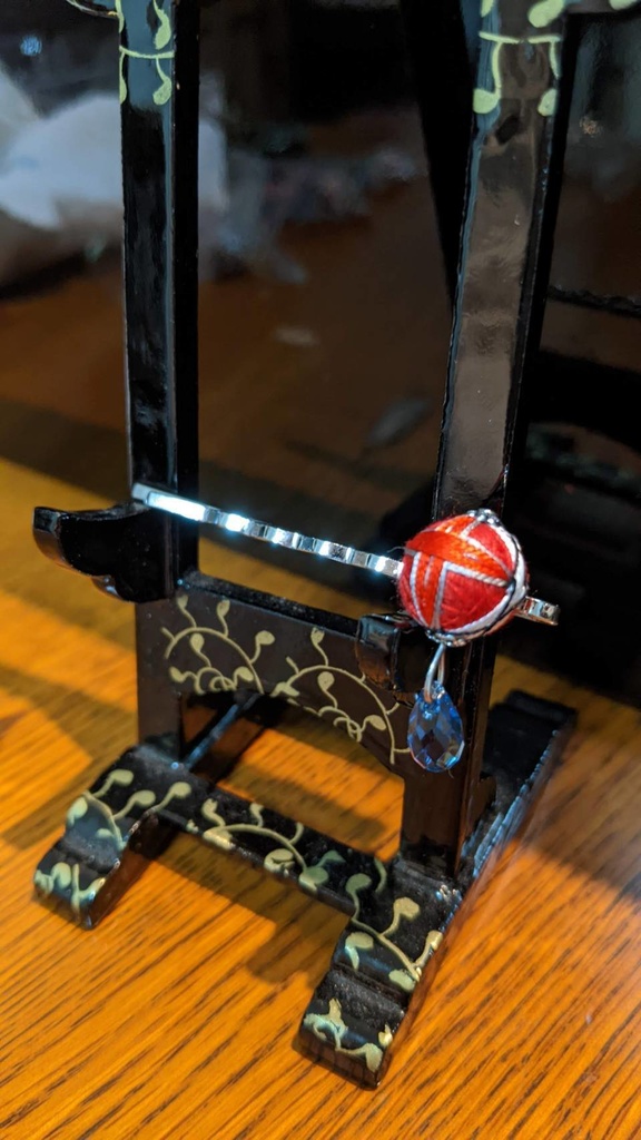 手毬ヘアピン(石付き)/ロナルド(十字架)イメージ「吸血鬼すぐ死ぬ」より