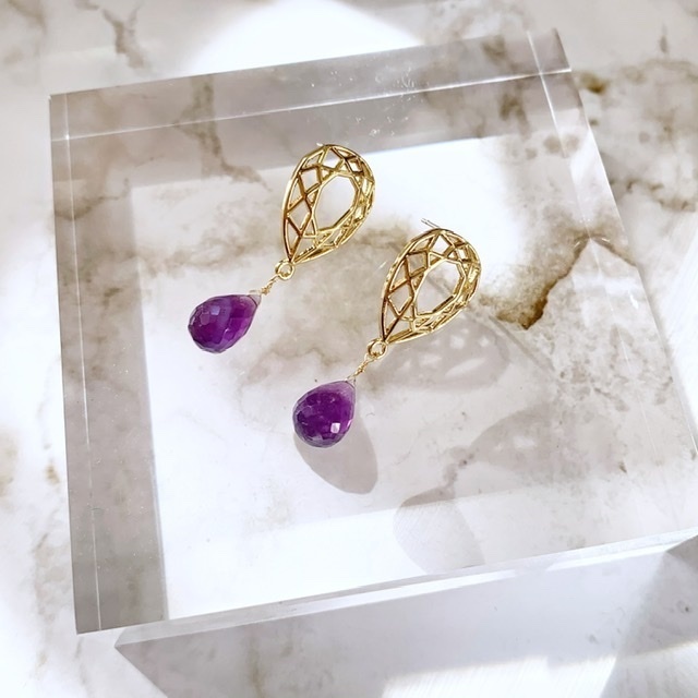 *天然石* アメジストの宝石デザインピアス
