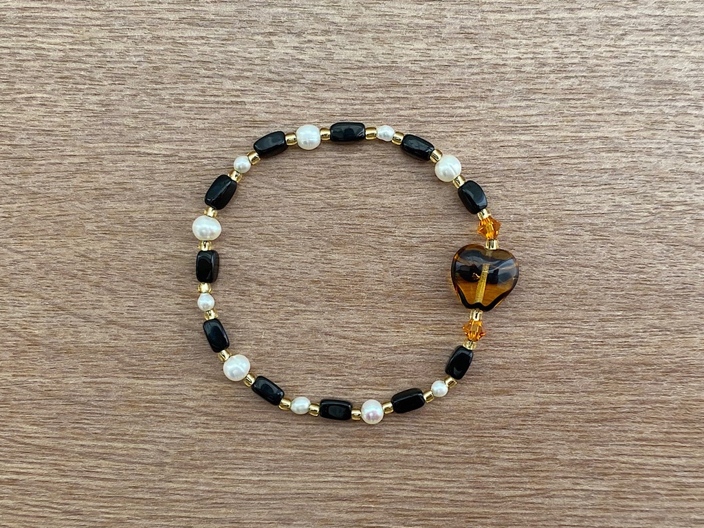 ビーズブレスレット No.124 ハート ゴールデンキャラメル ヴィンテージビーズ ブラック パール