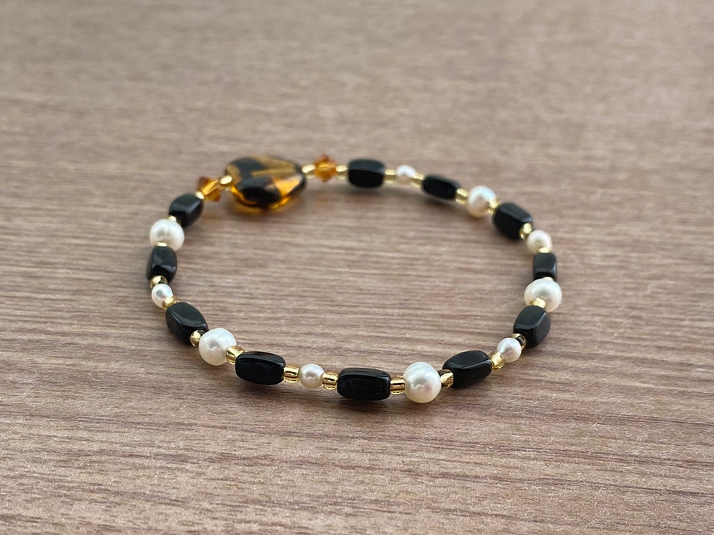 ビーズブレスレット No.124 ハート ゴールデンキャラメル ヴィンテージビーズ ブラック パール