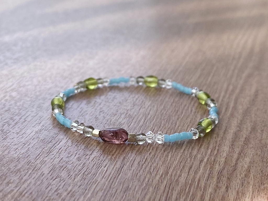 ビーズブレスレット No.126 トルマリン 天然石 ヴィンテージビーズ スカイブルー クリスタル
