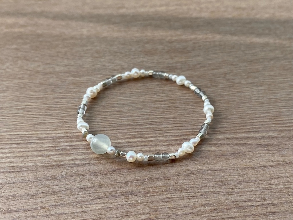 ビーズブレスレット No.139 グリーン ムーンストーン 天然石 ヴィンテージビーズ シルバー グレー
