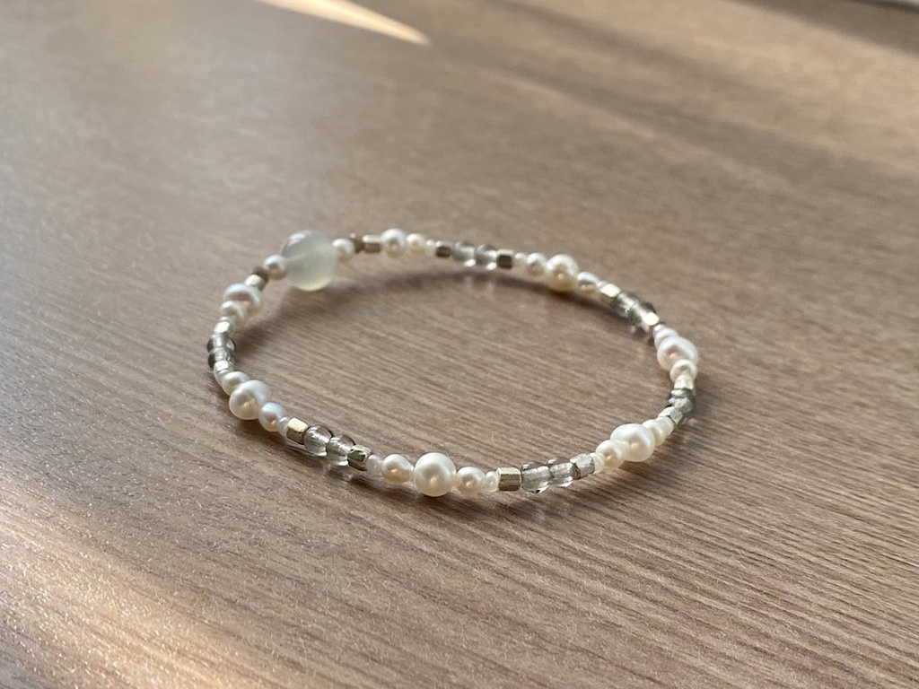 ビーズブレスレット No.139 グリーン ムーンストーン 天然石 ヴィンテージビーズ シルバー グレー