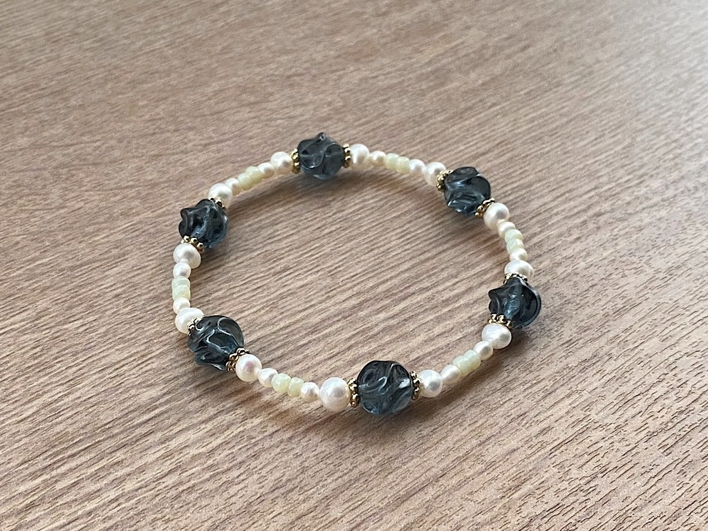 ビーズブレスレット No.142 ヴィンテージビーズ モンタナブルー パール