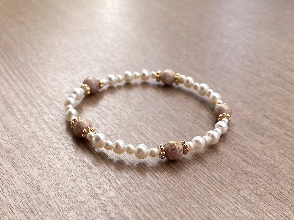 ヴィンテージビーズ 淡いピンク パール ブレスレット