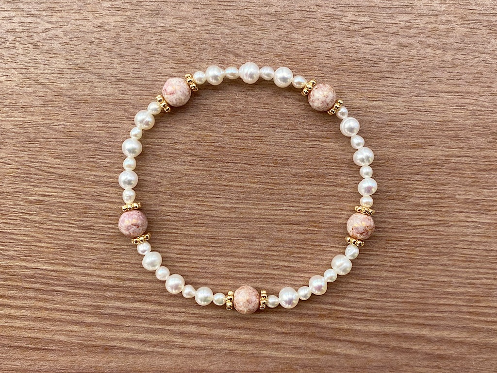 ヴィンテージビーズ 淡いピンク パール ブレスレット