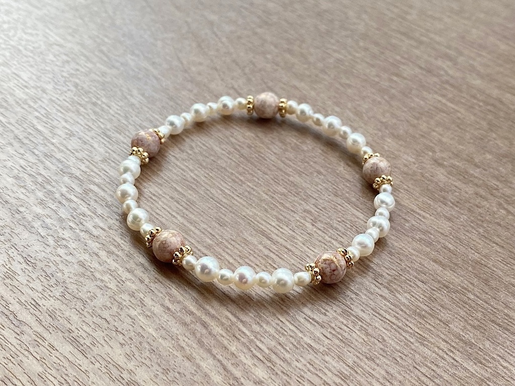 ヴィンテージビーズ 淡いピンク パール ブレスレット