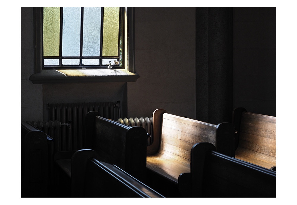 ポストカード 写真「光」教会 窓