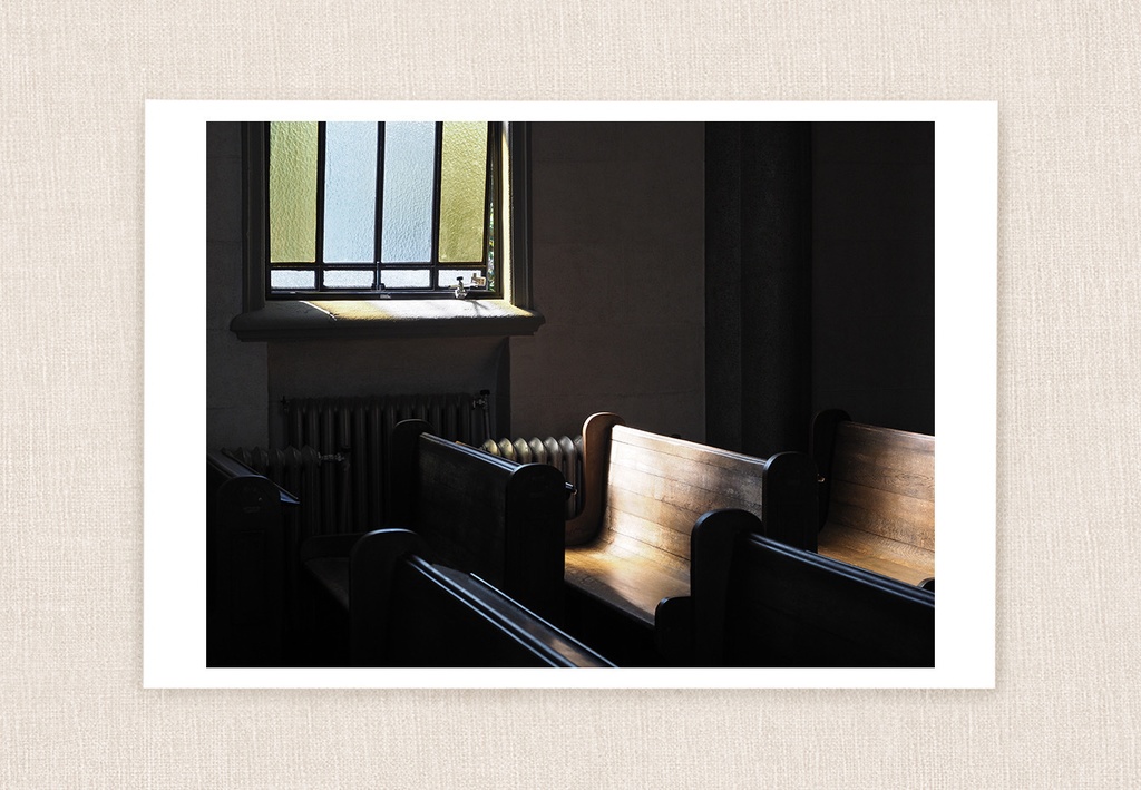 ポストカード 写真「光」教会 窓