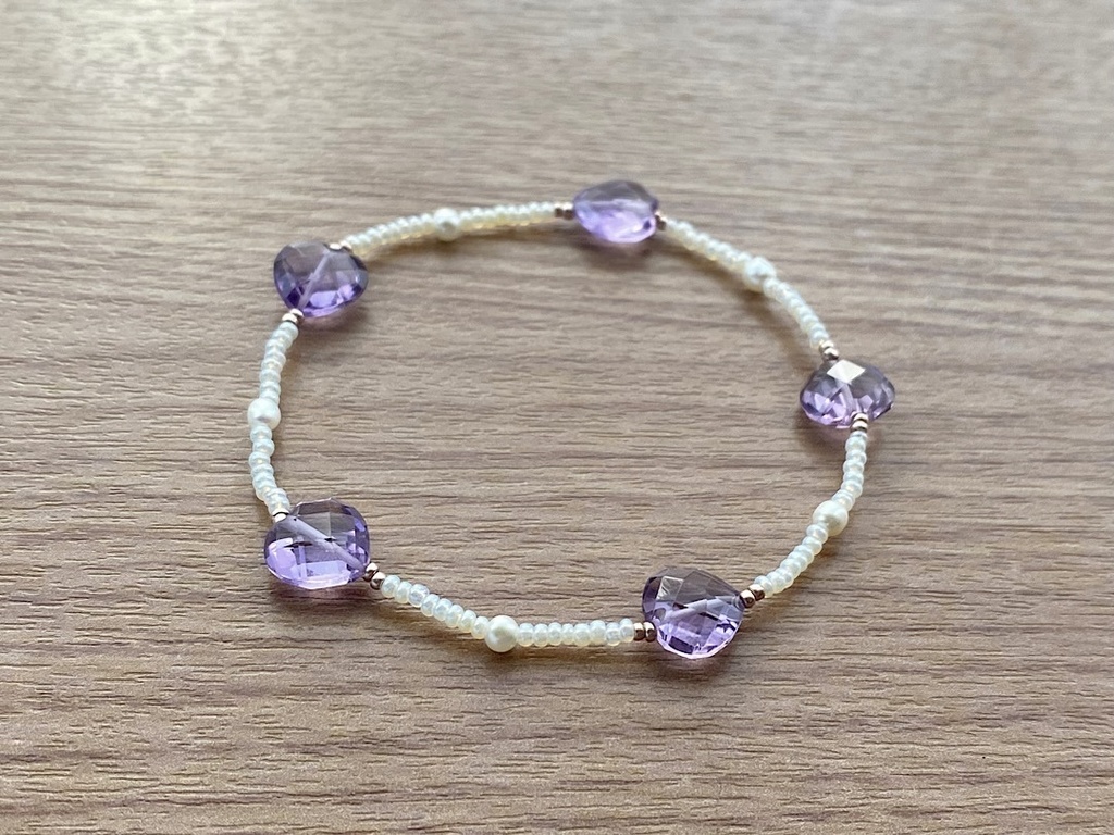ハートアメジスト & ヴィンテージホワイト ブレスレット