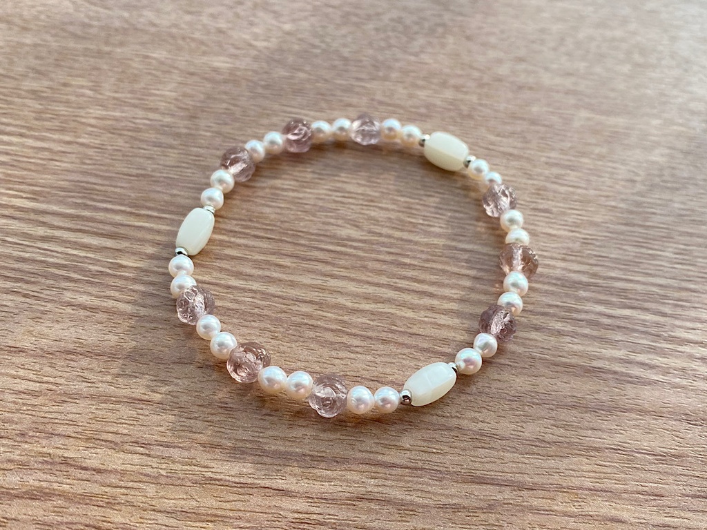 モーヴローズ & パール ホワイト ブレスレット