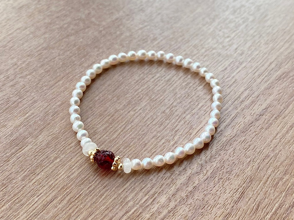 レッドローズ & パール スノーホワイトクリスタル ブレスレット