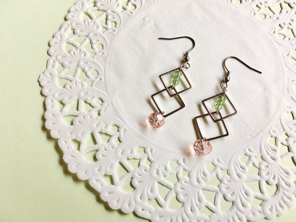 FGO イメージピアス*ロマニ(イヤリング変更可)