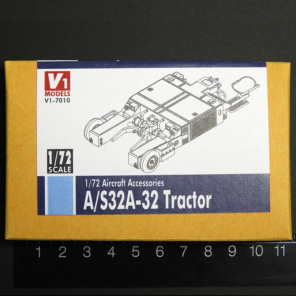 A/S32A-32トラクター(1/72)