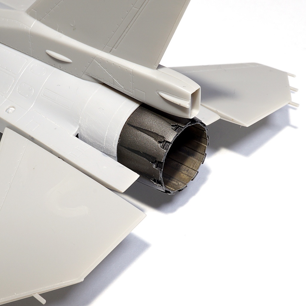 F110エンジンノズル オープン(1/72):三菱F-2、F-16、etc