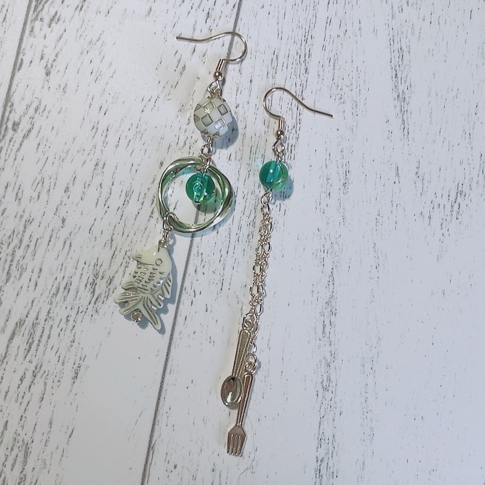 『敬虔』イヤリング・ピアス