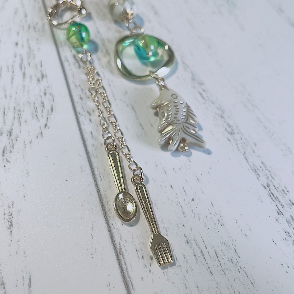 『敬虔』イヤリング・ピアス
