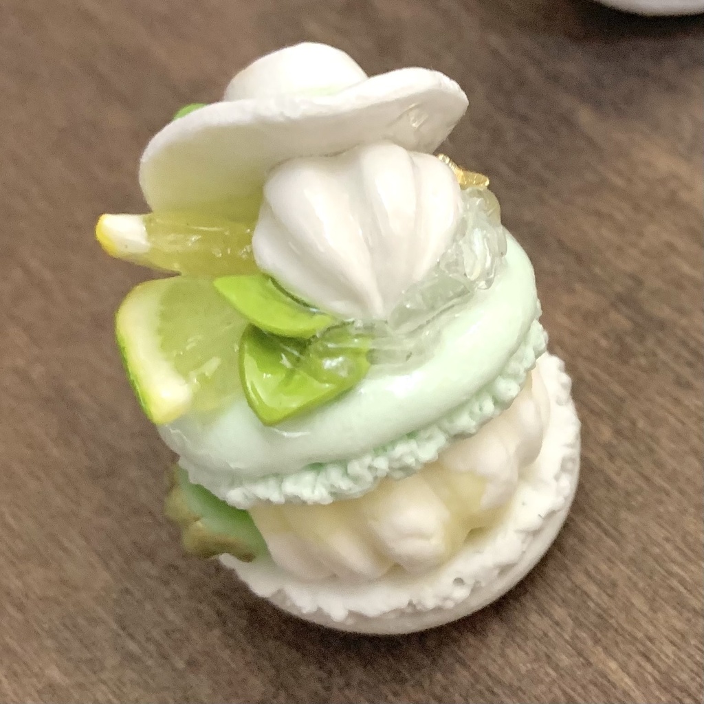 バーメイド「ソルトモクテル」マカロン風バッグチャーム