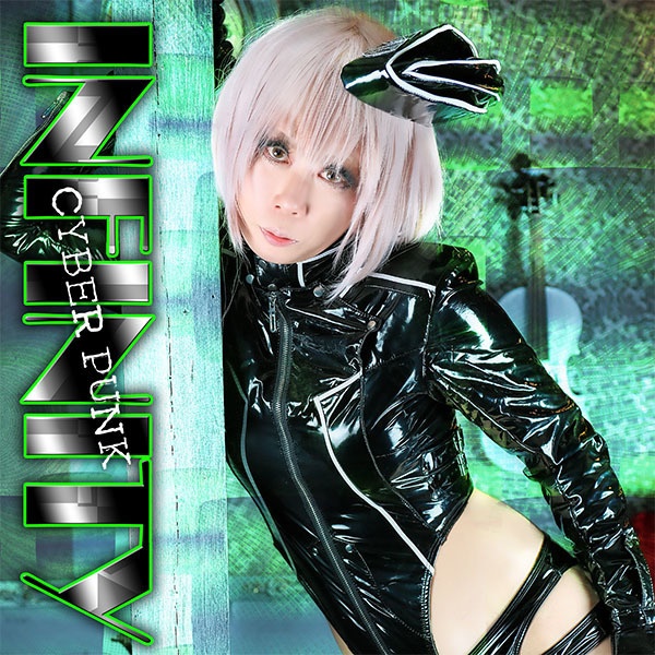 『ＩＮＦＩＮＩＴＹ』（写真集＋ＤＬカード）