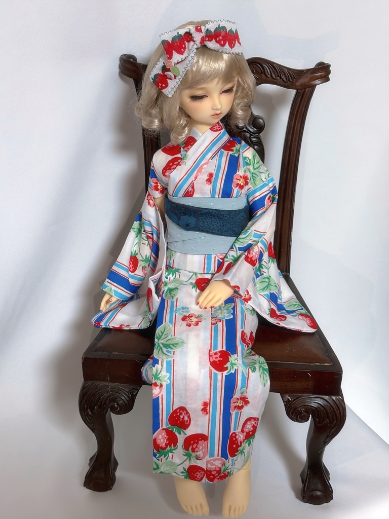 SD〜13SD少女サイズ　総手縫い浴衣いちご柄