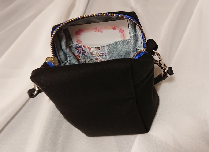 刀剣乱舞 小さなぬい入れお出掛けバッグ