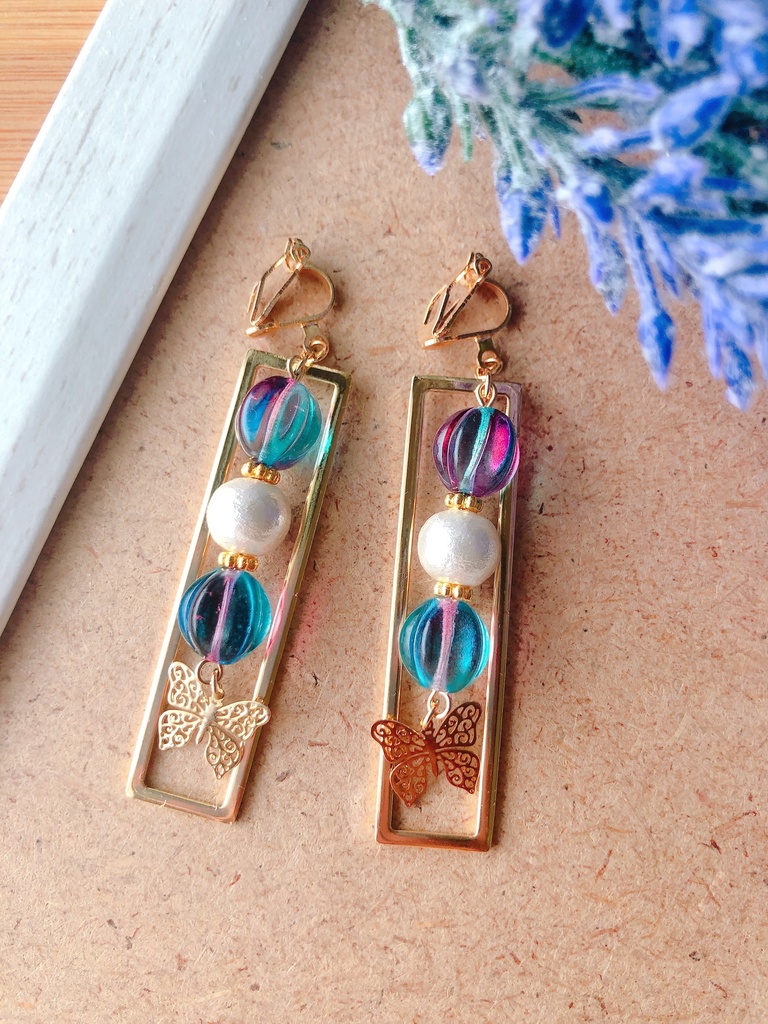 鬼滅の刃・胡蝶しのぶイメージイヤリング(匣入り蝶々)