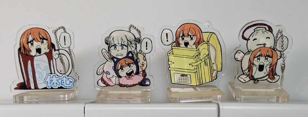 甜花ちゃんが間違えて入っちゃったアクスタ…４人セット