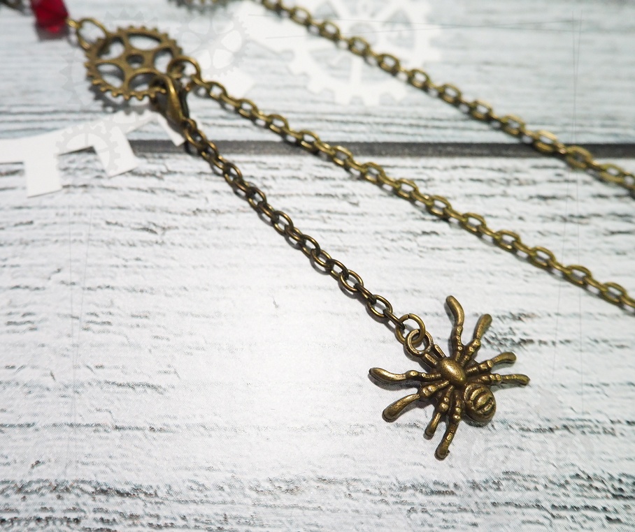 歯車と揺れる蜘蛛のマルチチェーン(眼鏡、マスク) 2種