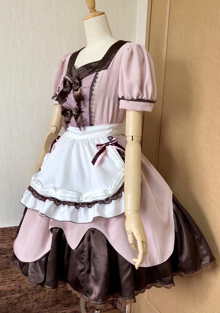 いちごチョコ風メイド衣装