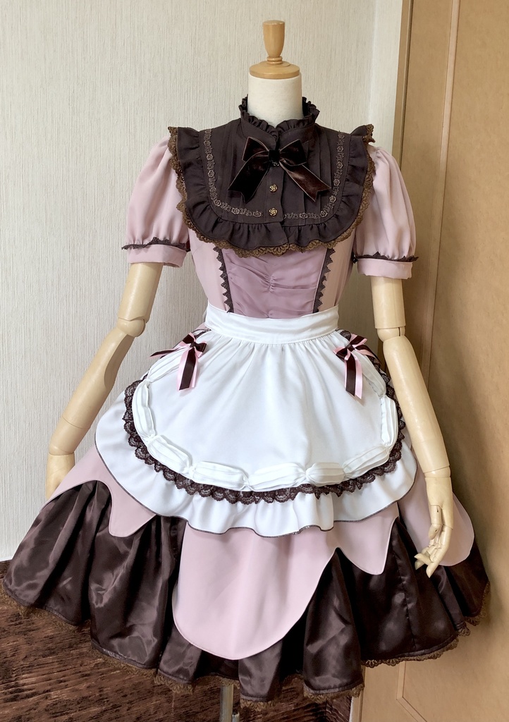 いちごチョコ風メイド衣装