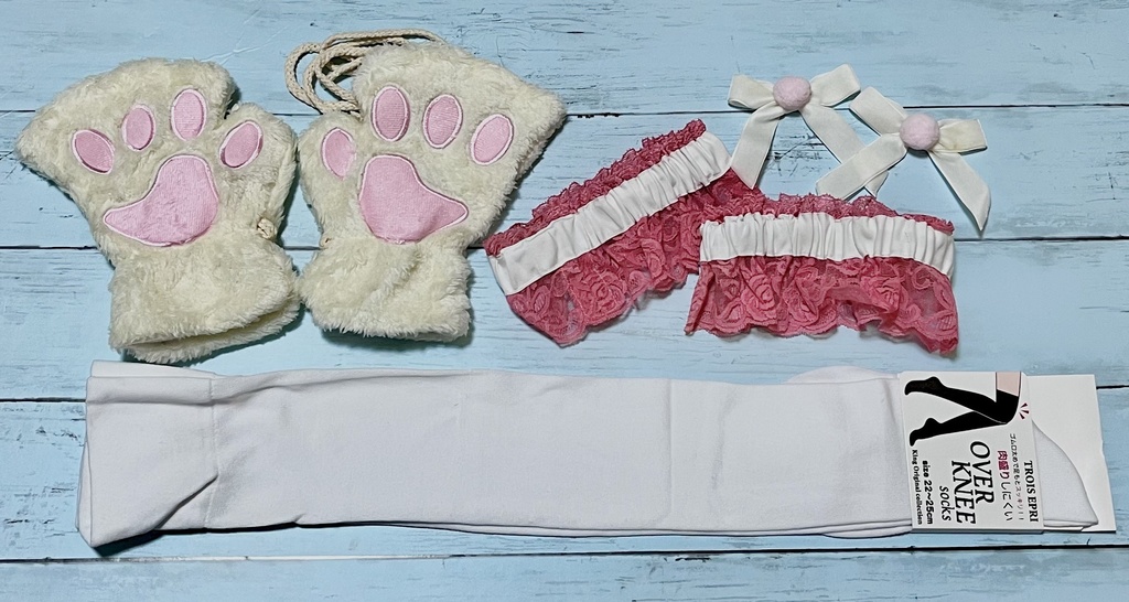 白猫ちゃん衣装セット(猫耳・オシッポ付)