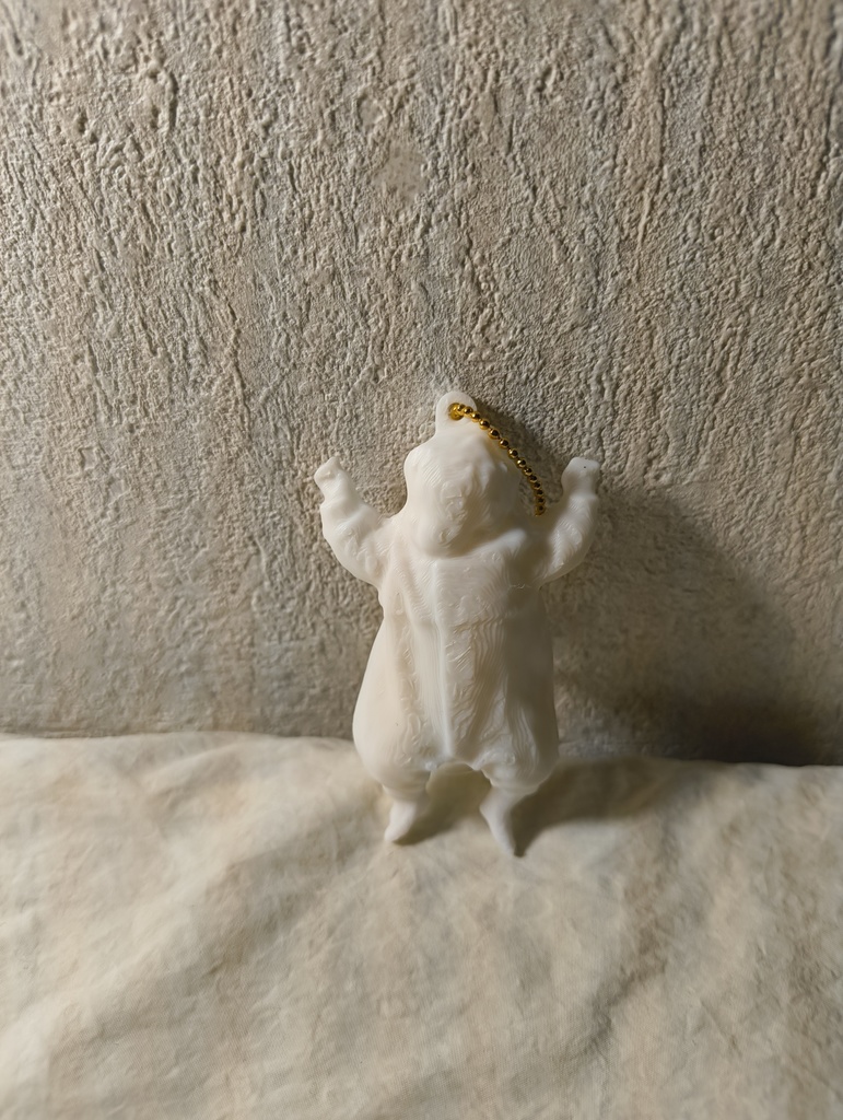 【ミニチュアベビー】キーホルダータイプ スキャンデータを基にお作りします。 メモリアル,記念日,成長記録