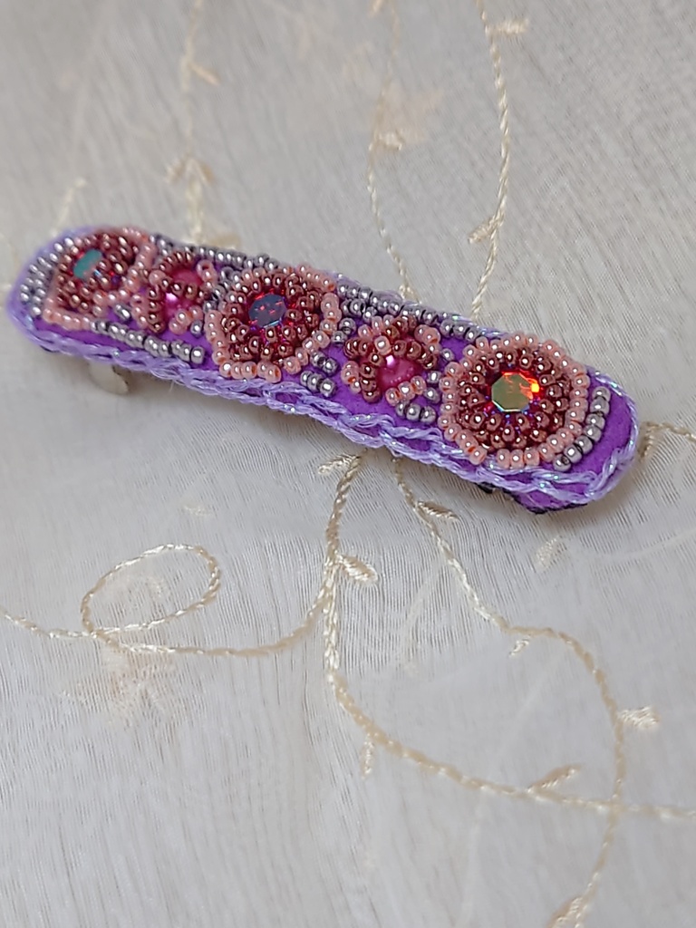 ビーズ刺繍バレッタ2