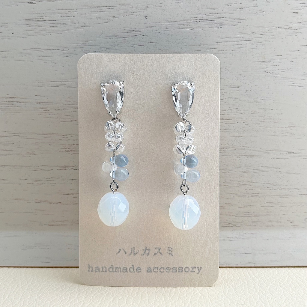 つららと雪玉のひんやりピアス