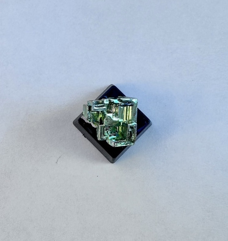 ビスマス鉱石キーキャップ