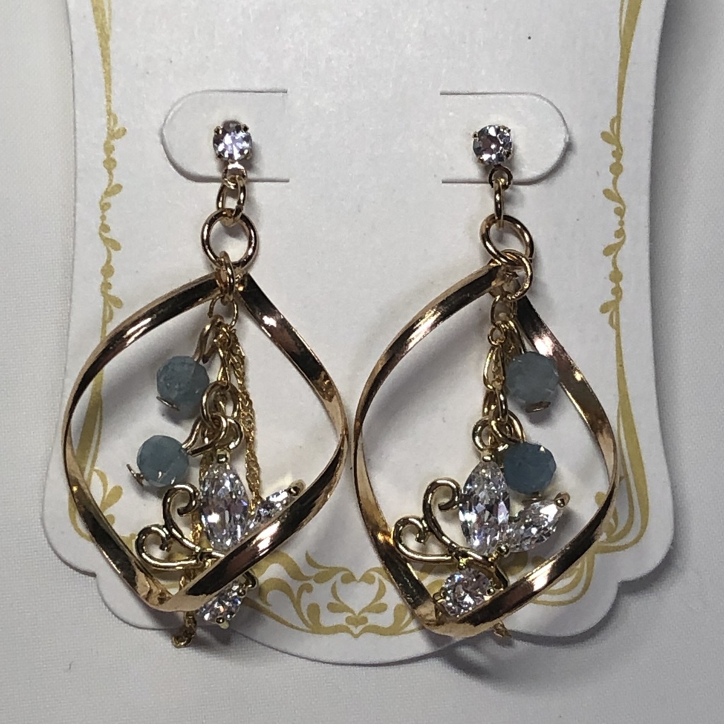 選べる天然石とビジューチャームの螺旋リングピアス イヤリング