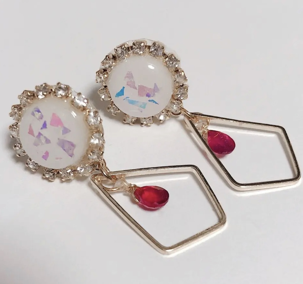 AAA宝石質ルビー使用ピアス又はイヤリング