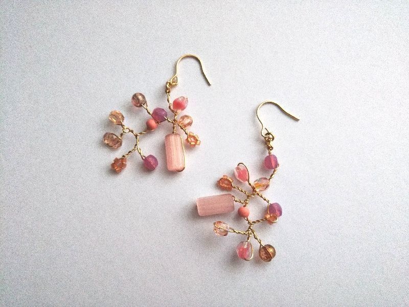 三月(弥生)【桃】