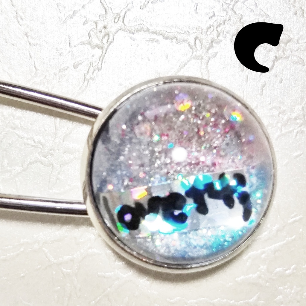 宇宙っぽいブローチ