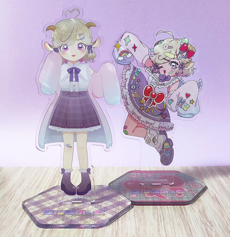 祝デビュー半年記念 アクリルスタンド