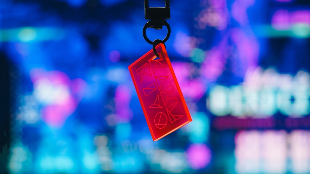 KAKURIYO key charm "origami" fluorescent red