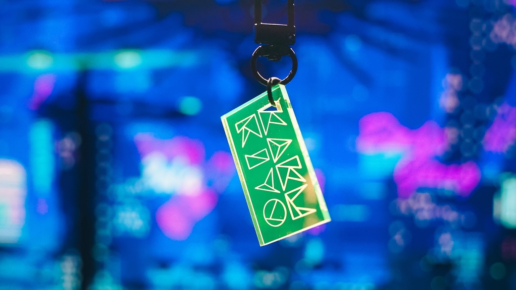 KAKURIYO key charm "origami" fluorescent green